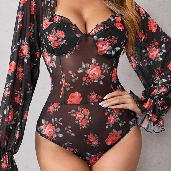 SHEIN Tops - 🔄 NEW. Never worn.